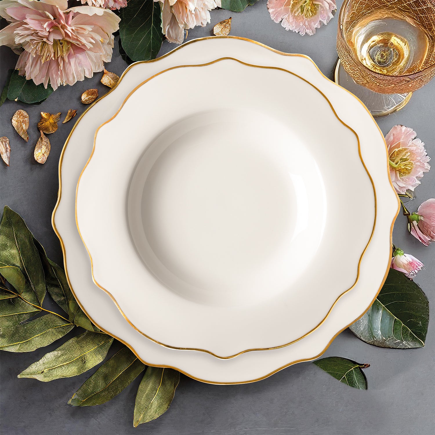 GUSTO CASA - Servizio di piatti Lyanna in New Bone Chine 18 pezzi